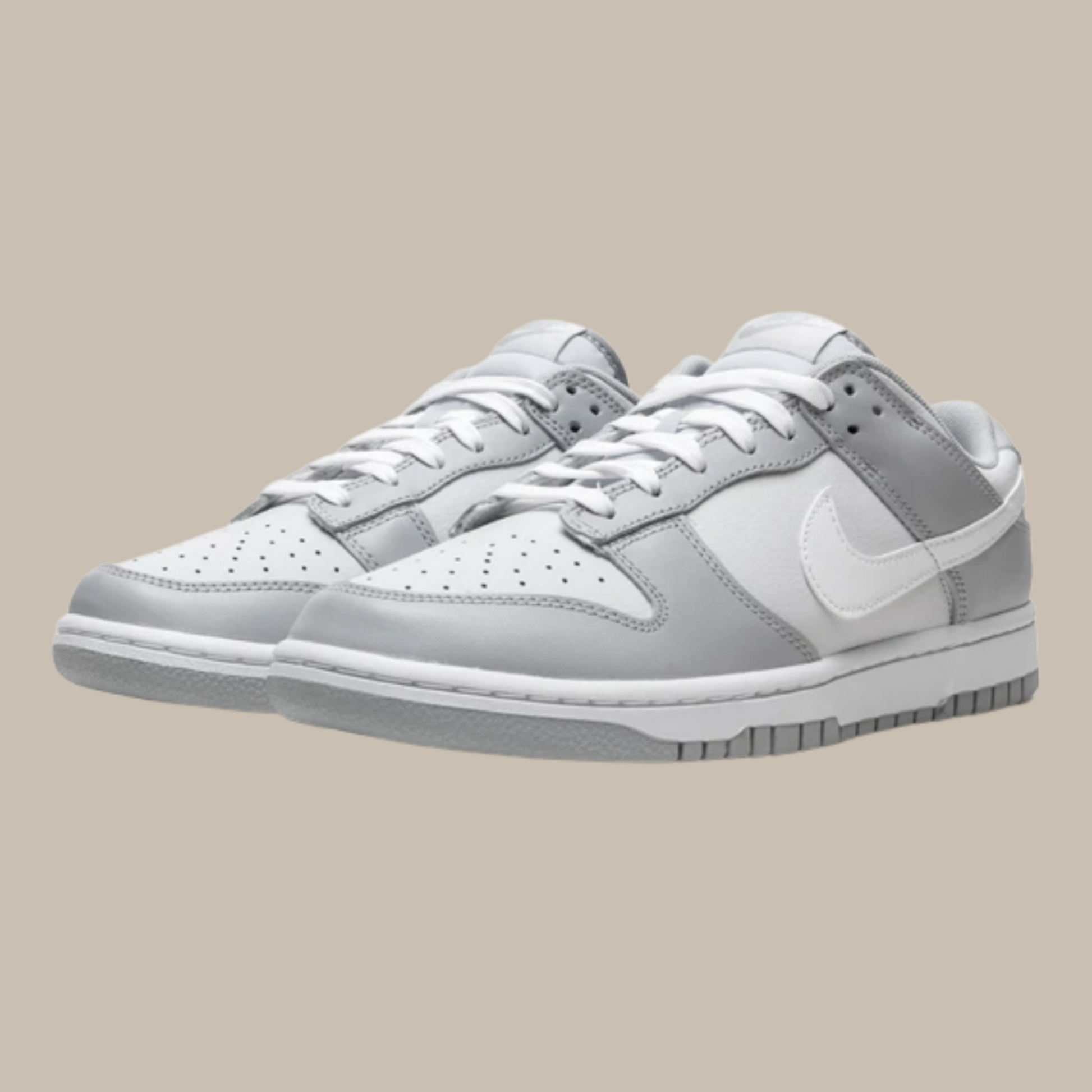 AccidentalFashionIcon_Dunk_Low_Two_Toned_Grey_Pairs